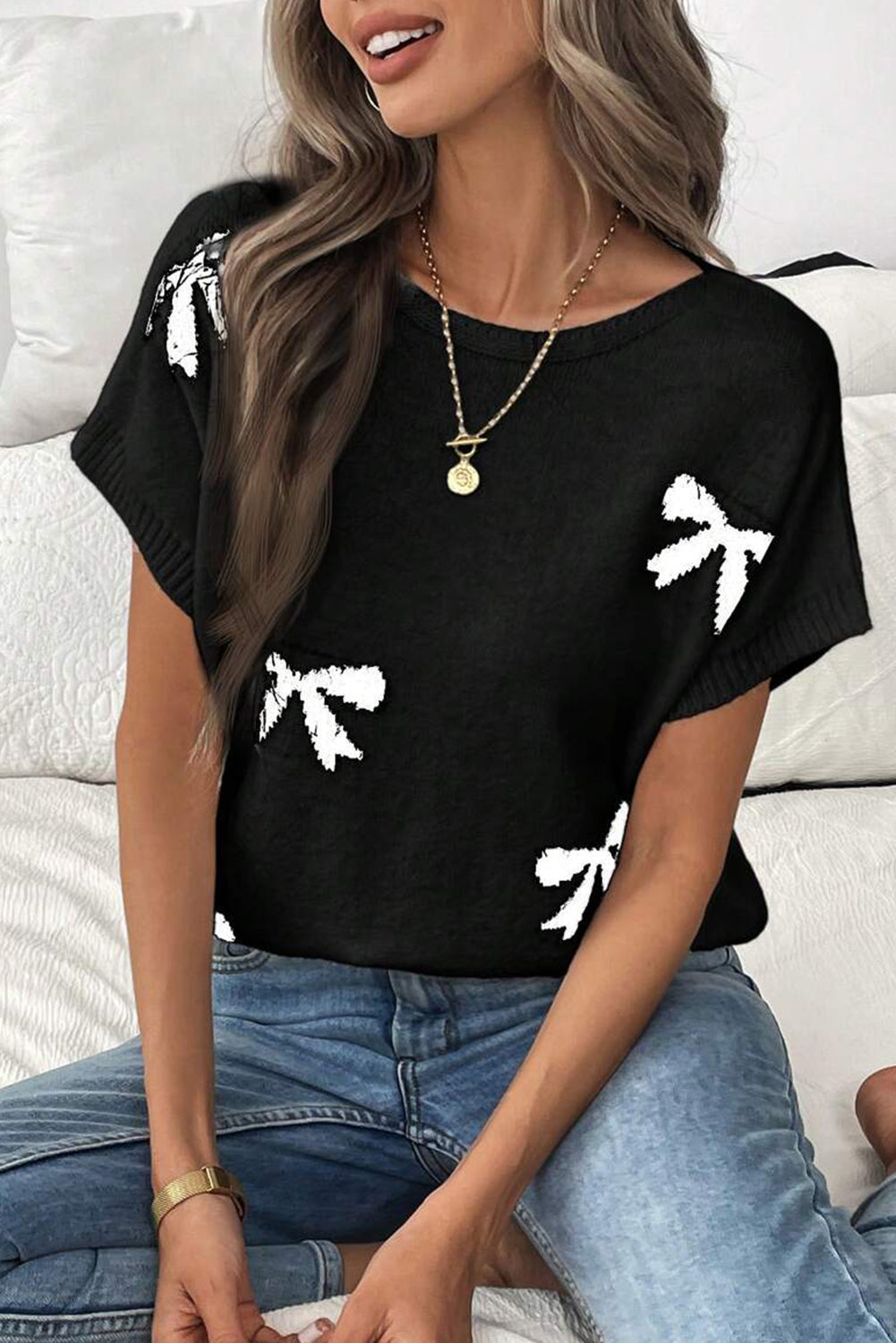 White Bow Pattern Knit Short Sleeve Sweater
